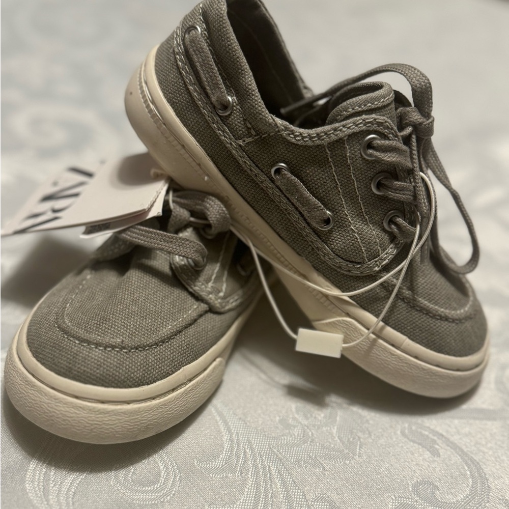 Zara size 8 toddler shoes